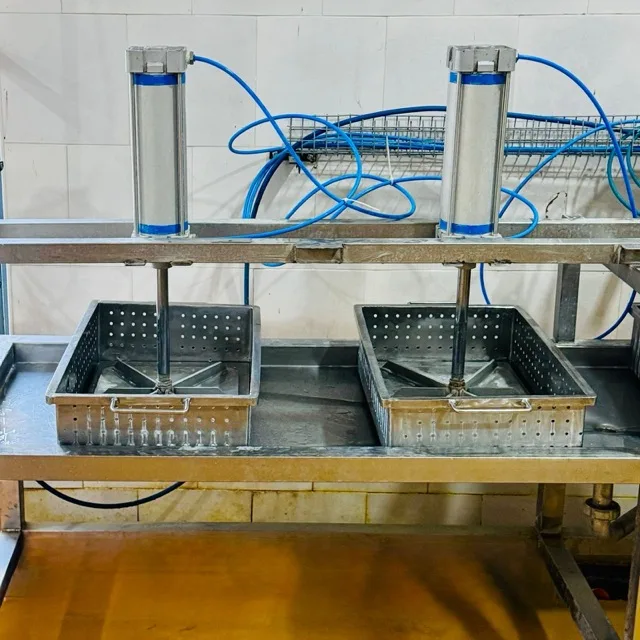 Paneer Press & Hoops